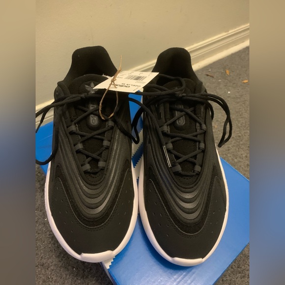 ADIDAS Women's Always Original Ozelia Black Sneakers-Size 7.5-BNIB - Picture 3 of 16